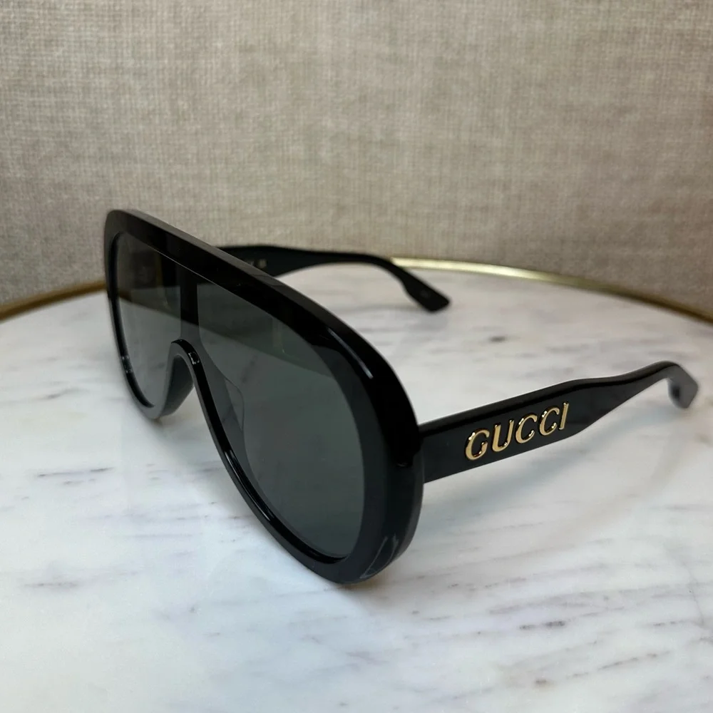 New! Authentic Gucci Shield Sunglasses - Picture 8 of 14